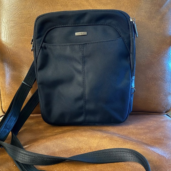 Travelon Handbags - Travelon Anti-Theft Concealed Carry Slim Bag